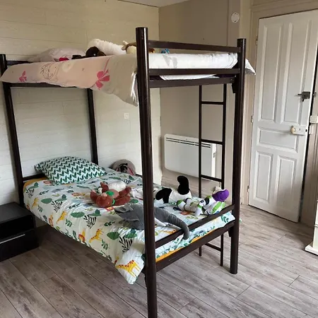 Maison De Avec Jardin Clos Holiday home